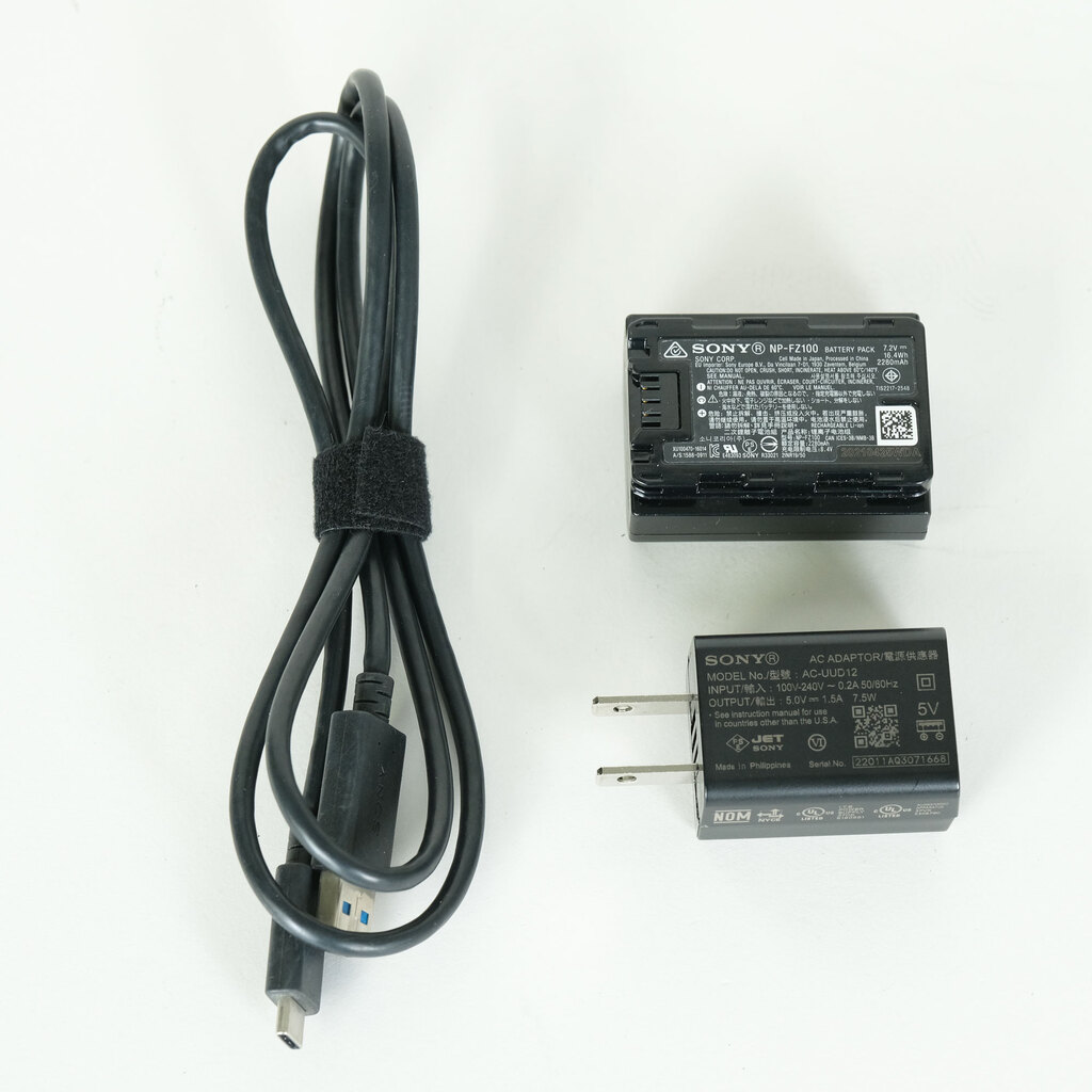 SONY α7 IV(ILCE-7M4) SONY α7 IV(ILCE-7M4)