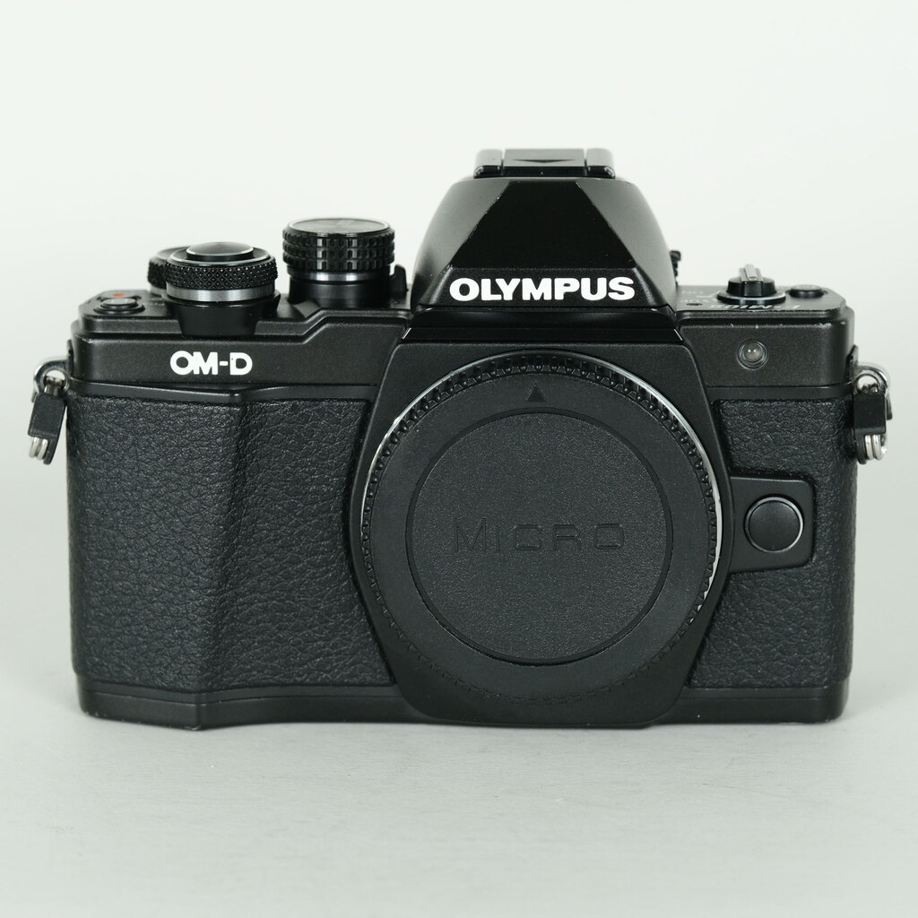 OLYMPUS OM-D E-M10 Mark II OLYMPUS OM-D E-M10 Mark II