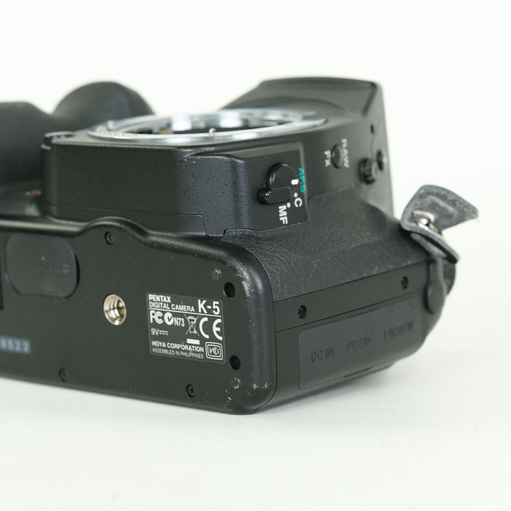 PENTAX K-5 ボディの出品 | ONE SCENE（ワンシーン）