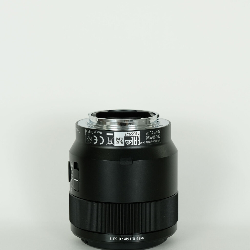 SONY FE 50mm F2.8 Macro SEL50M28