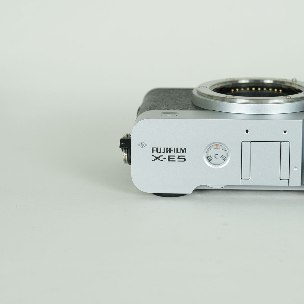 FUJIFILM X-E5の出品 | ONE SCENE（ワンシーン）