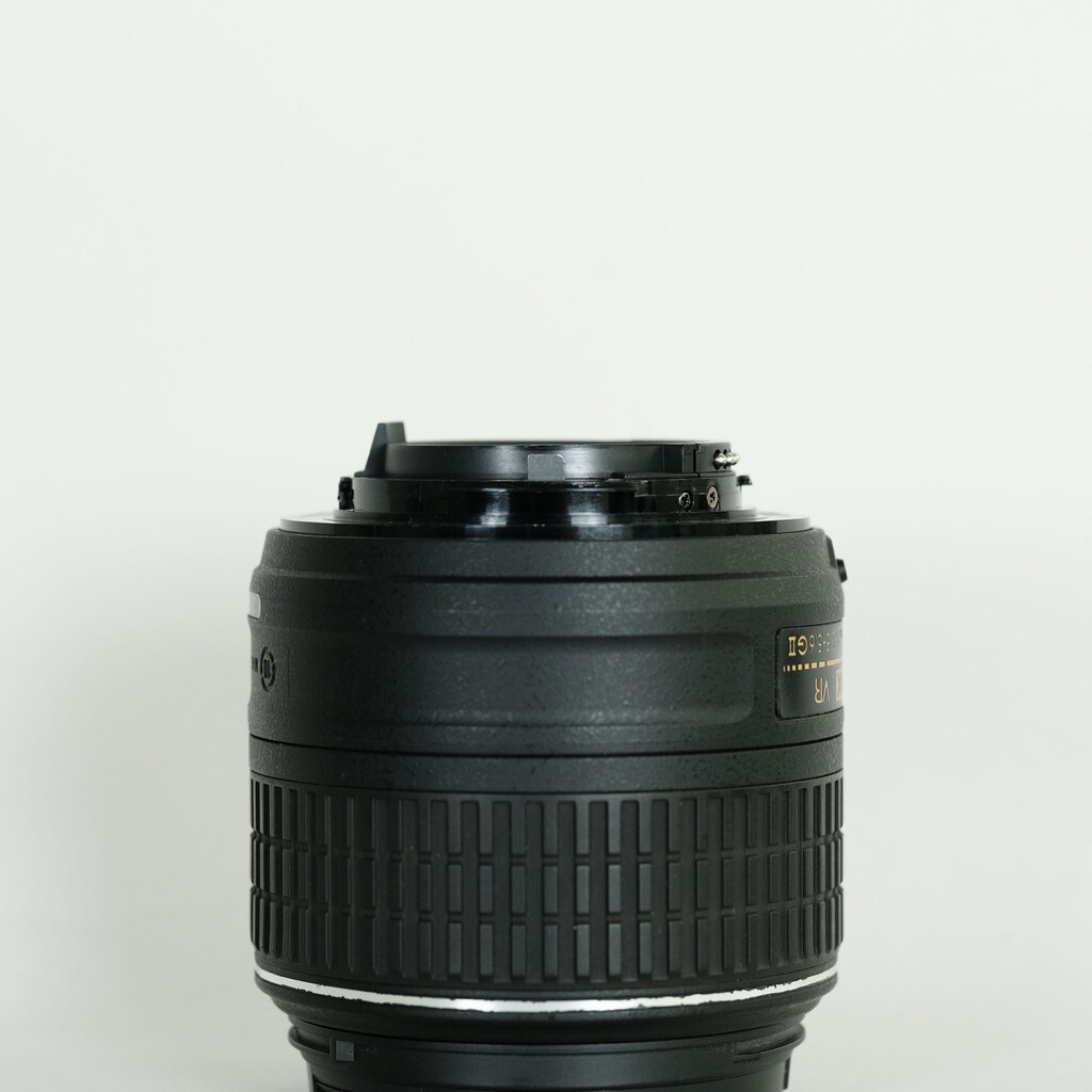 Nikon AF-S DX NIKKOR 18-55mm f3.5-5.6G VR II