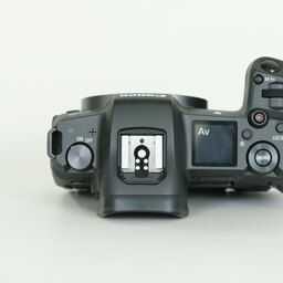 Canon EOS R