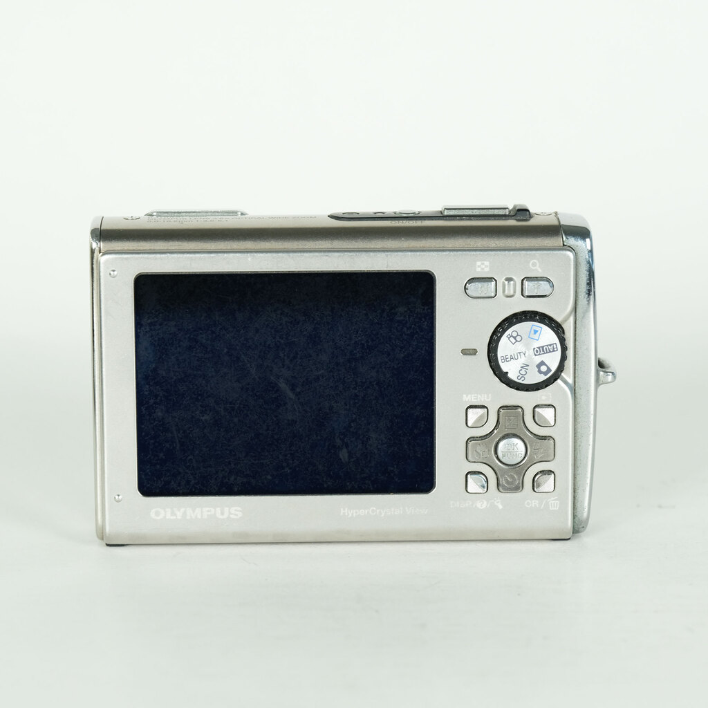 OLYMPUS μTOUGH 8000 シルバーの出品 | ONE SCENE（ワンシーン）