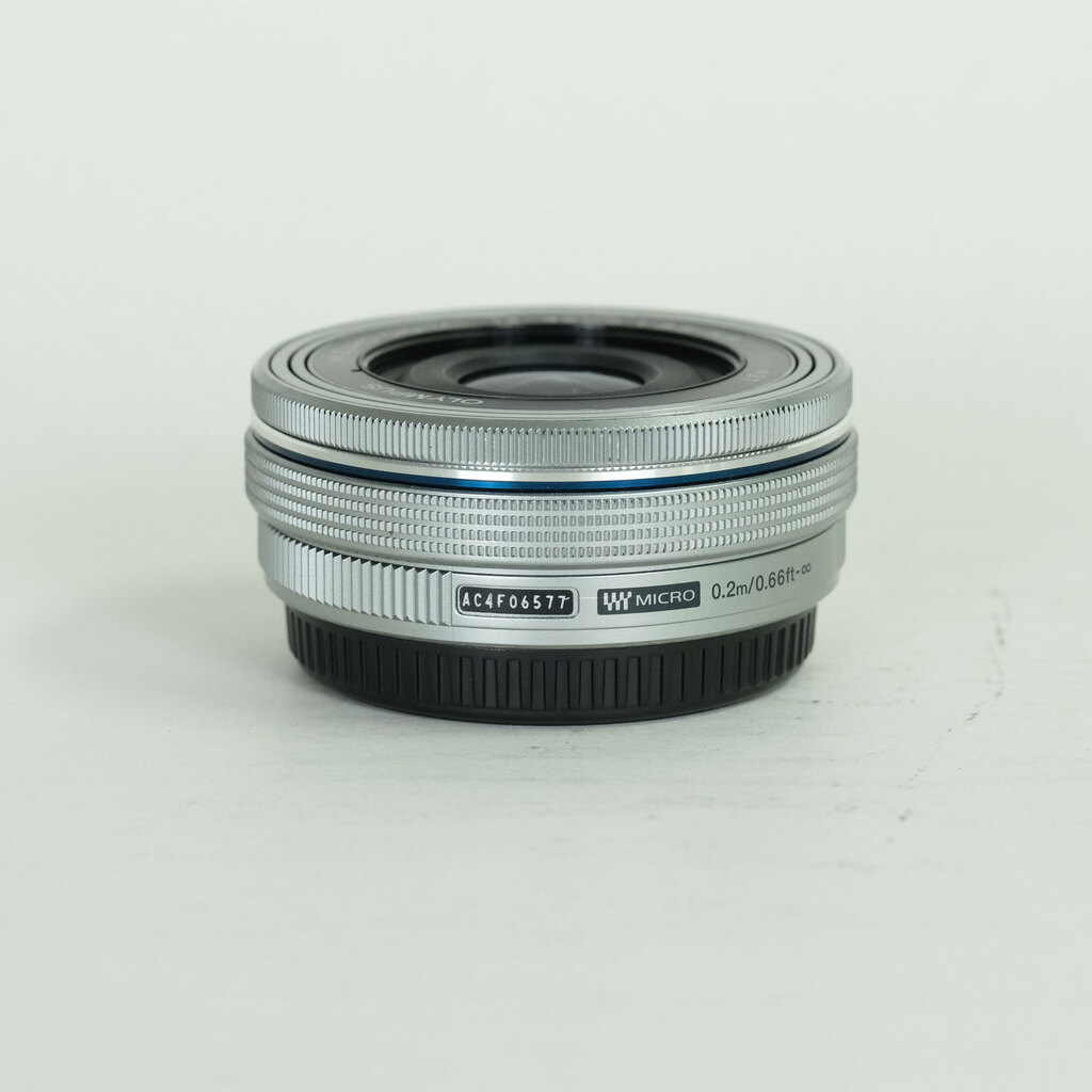 OLYMPUS M.ZUIKO DIGITAL ED 14-42mm F3.5-5.6 EZ シルバー