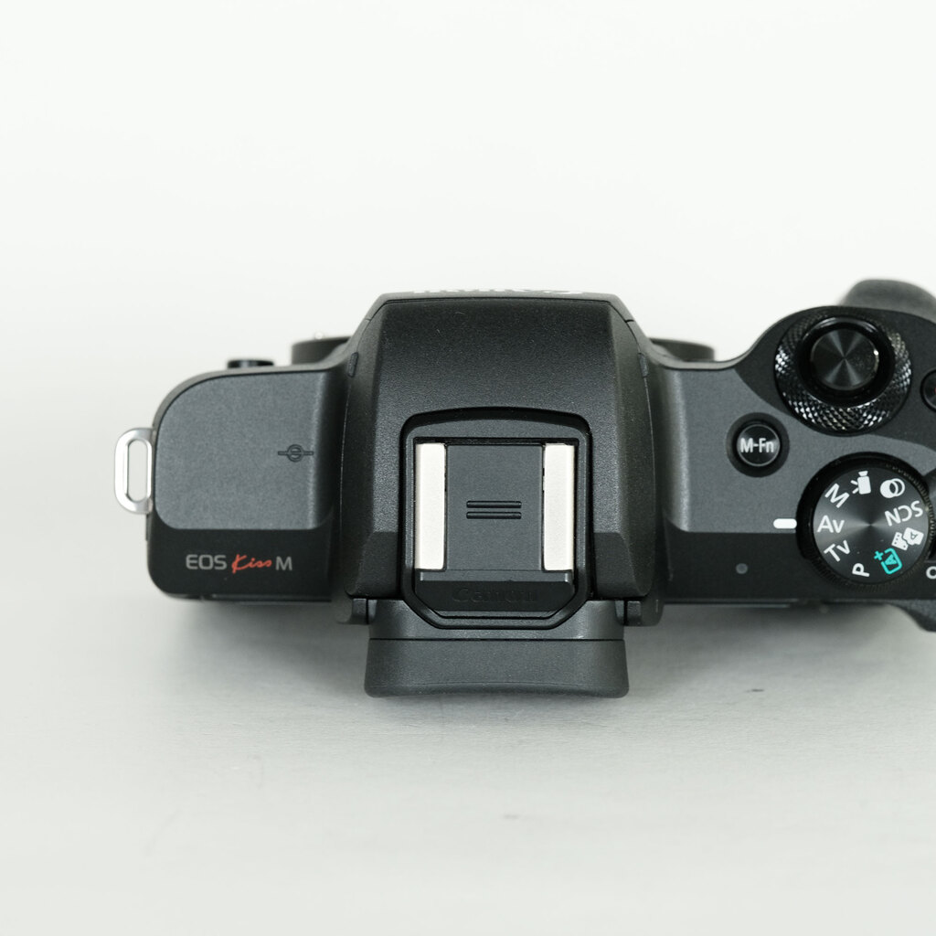 Canon EOS Kiss M
