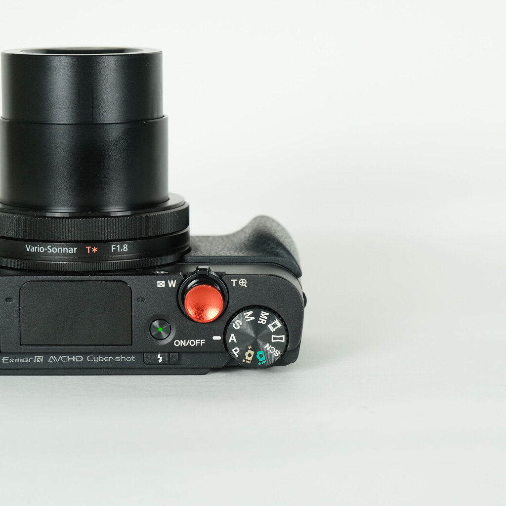 SONY Cyber-shot DSC-RX100M3