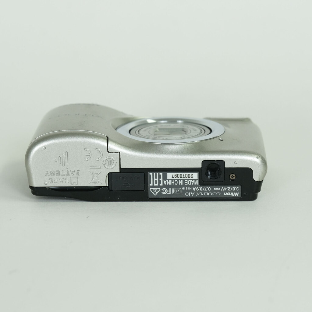 Nikon COOLPIX A10 シルバー