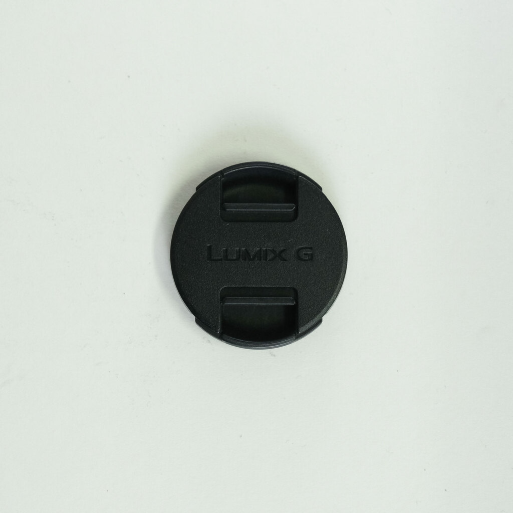 Panasonic LUMIX G VARIO 12-32mm / F3.5-5.6 ASPH. / MEGA O.I.S.