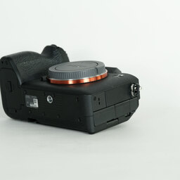 SONY α7 IV(ILCE-7M4) SONY α7 IV(ILCE-7M4)