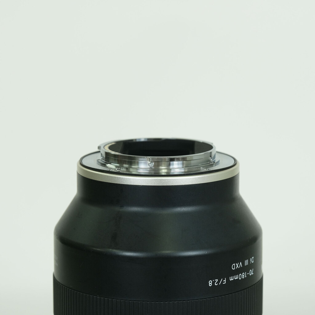 TAMRON 70-180mm F/2.8 Di III VXD (Model A056) [ ソニーE用 ]