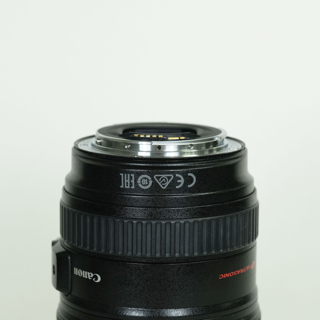 Canon EF24-105mm F4L IS USM Canon EF24-105mm F4L IS USM