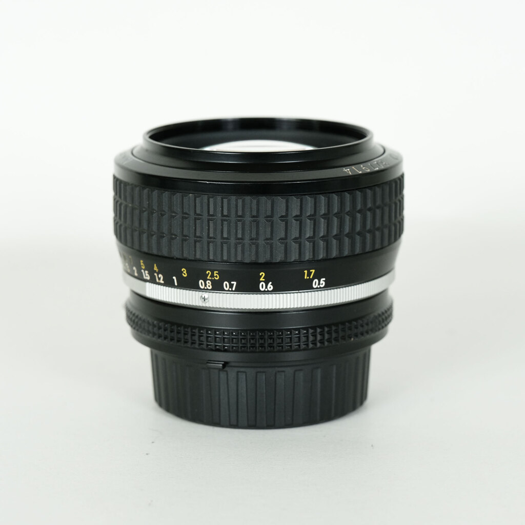 Nikon AI Nikkor 50mm f/1.2S Nikon AI Nikkor 50mm f/1.2S