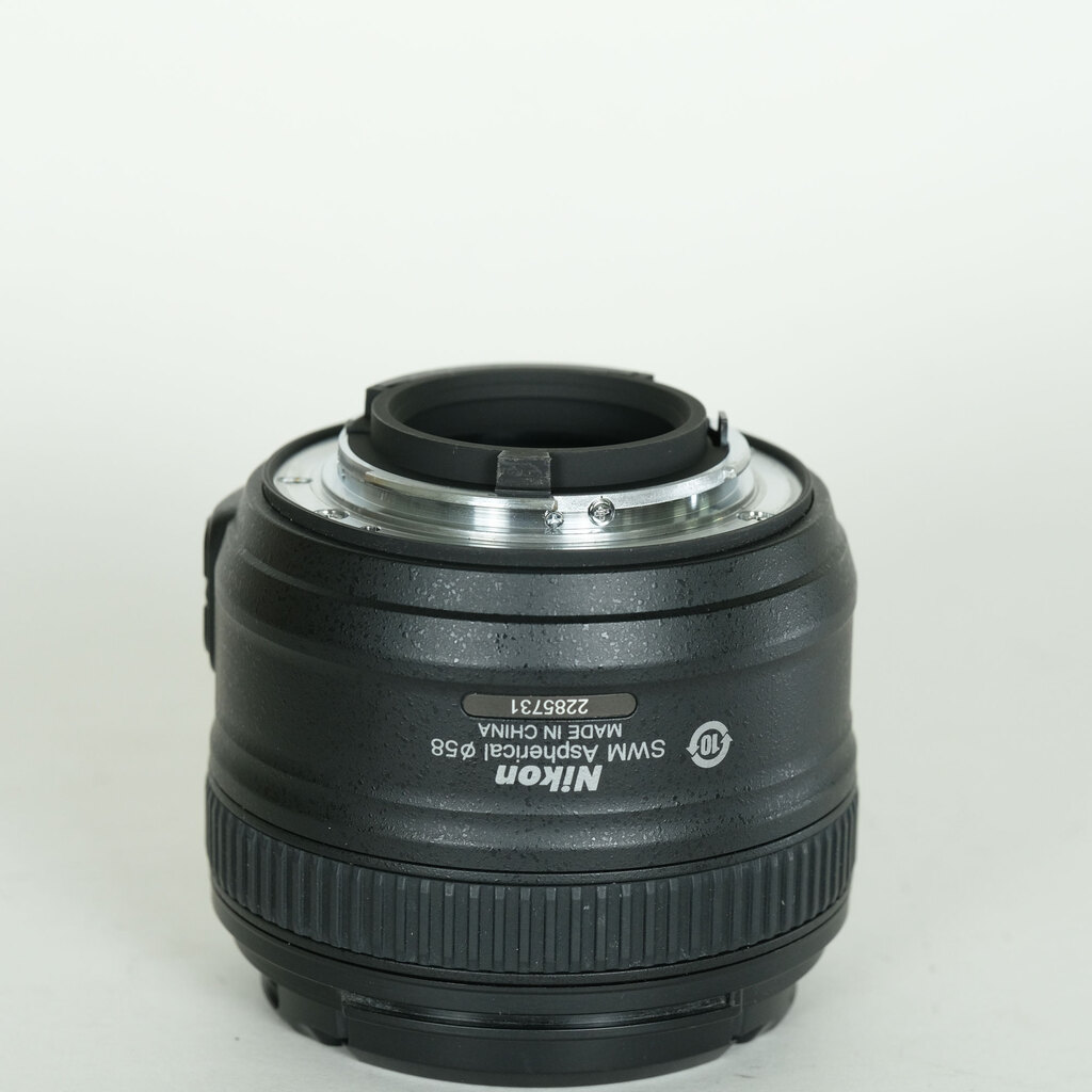 Nikon AF-S NIKKOR 50mm f/1.8G Nikon AF-S NIKKOR 50mm f/1.8G