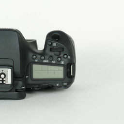 Canon EOS 90D