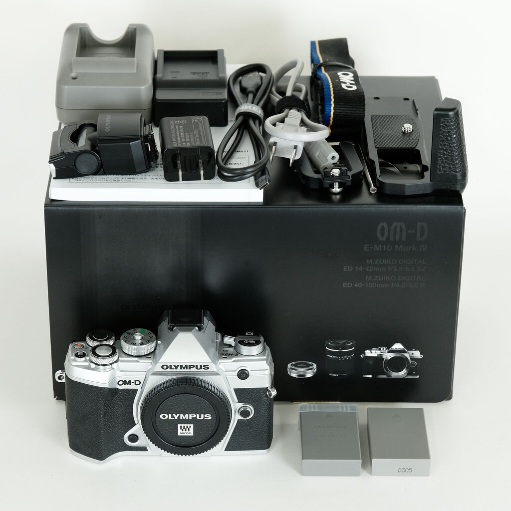 OLYMPUS OM-D E-M5 Mark III