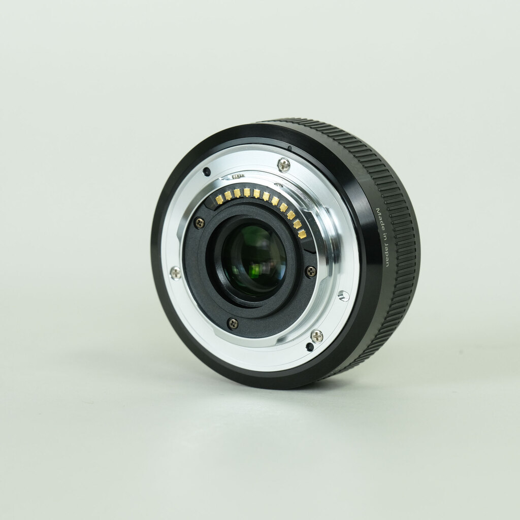 Panasonic LUMIX G 20mm F1.7 II ASPH. Panasonic LUMIX G 20mm F1.7 II ASPH.