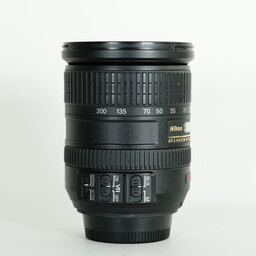 Nikon AF-S DX VR Zoom-Nikkor 18-200mm F3.5-5.6G IF-ED