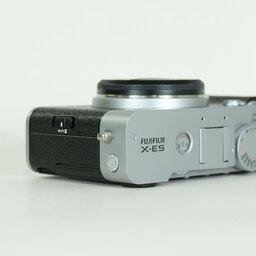 FUJIFILM X-E5