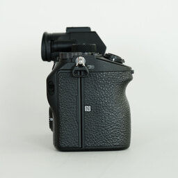 SONY α7 III(ILCE-7M3) SONY α7 III(ILCE-7M3)