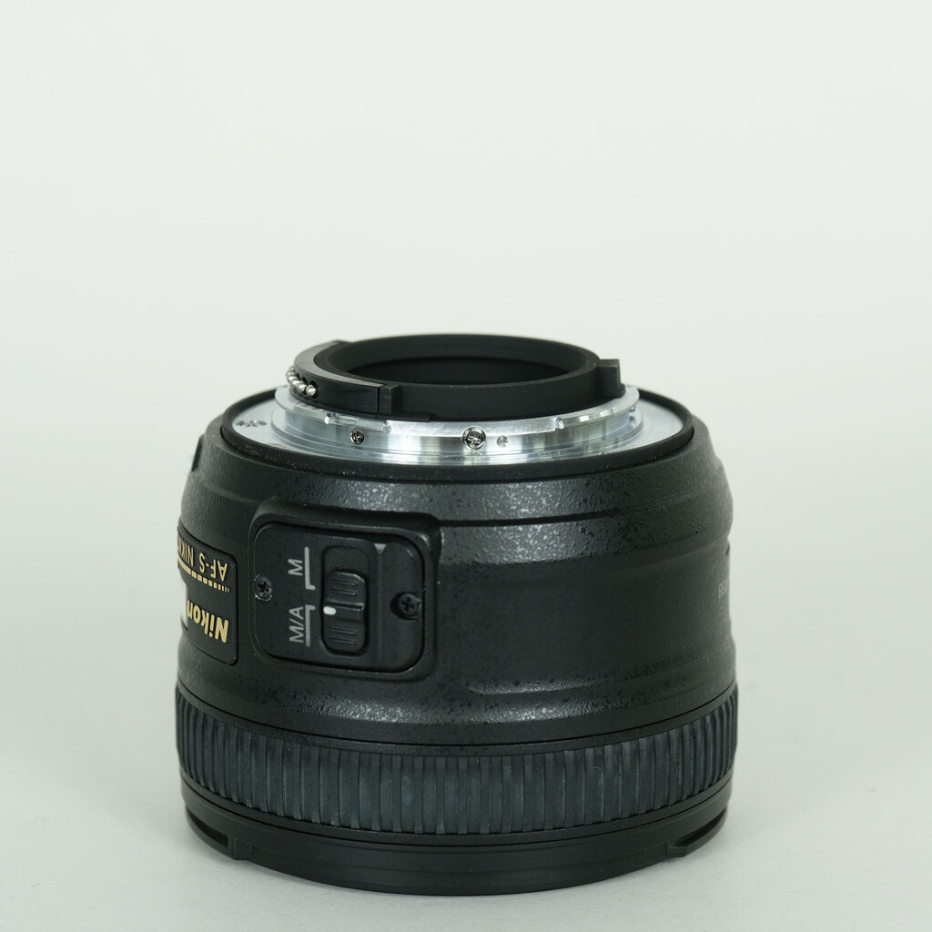 Nikon AF-S NIKKOR 50mm f/1.8G Nikon AF-S NIKKOR 50mm f/1.8G
