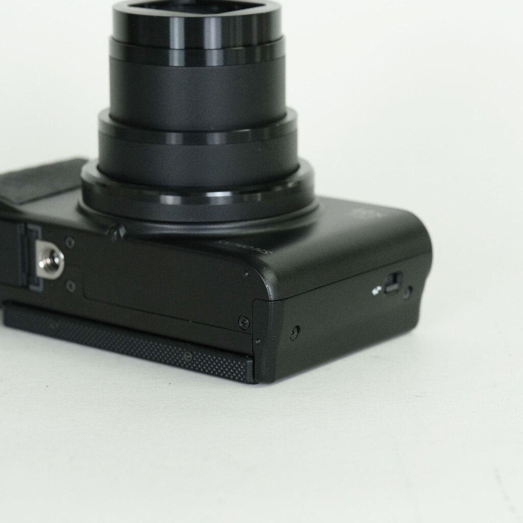 Canon PowerShot SX740 HS ブラック