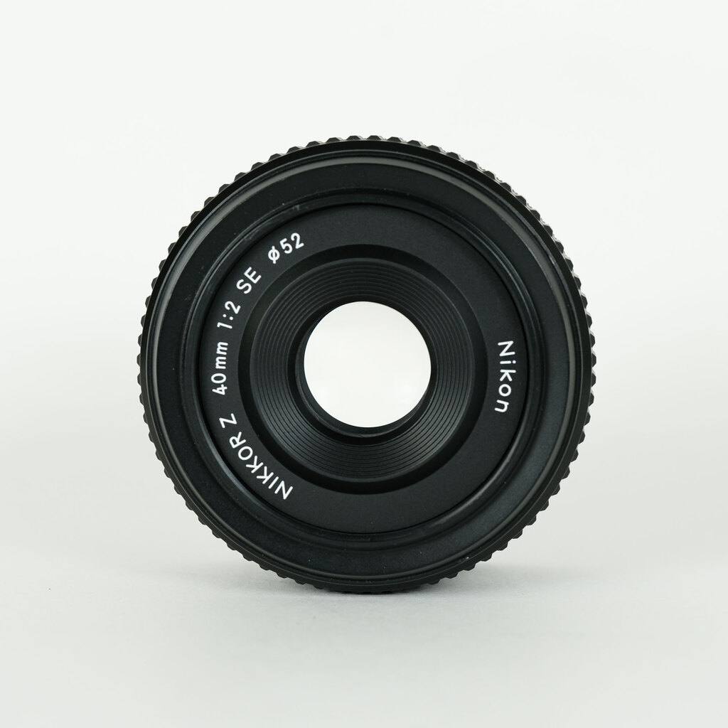 Nikon NIKKOR Z 40mm f/2 Nikon NIKKOR Z 40mm f/2