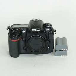 Nikon D300 ボディ