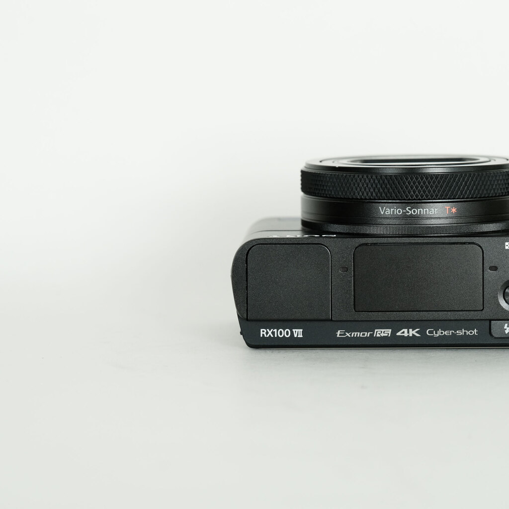 SONY Cyber-shot DSC-RX100M7G シューティンググリップキット
