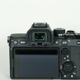 SONY α7 IV(ILCE-7M4) SONY α7 IV(ILCE-7M4)
