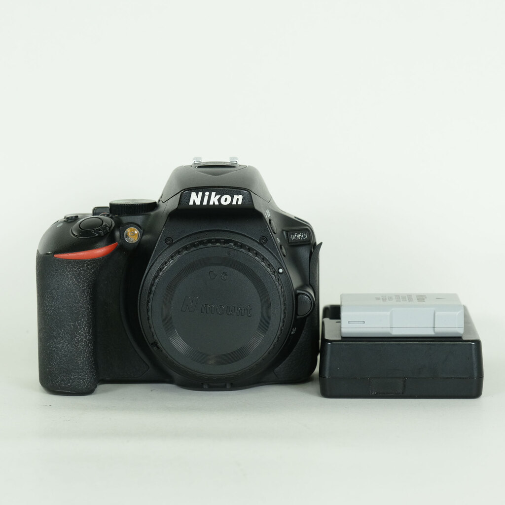 Nikon D5600