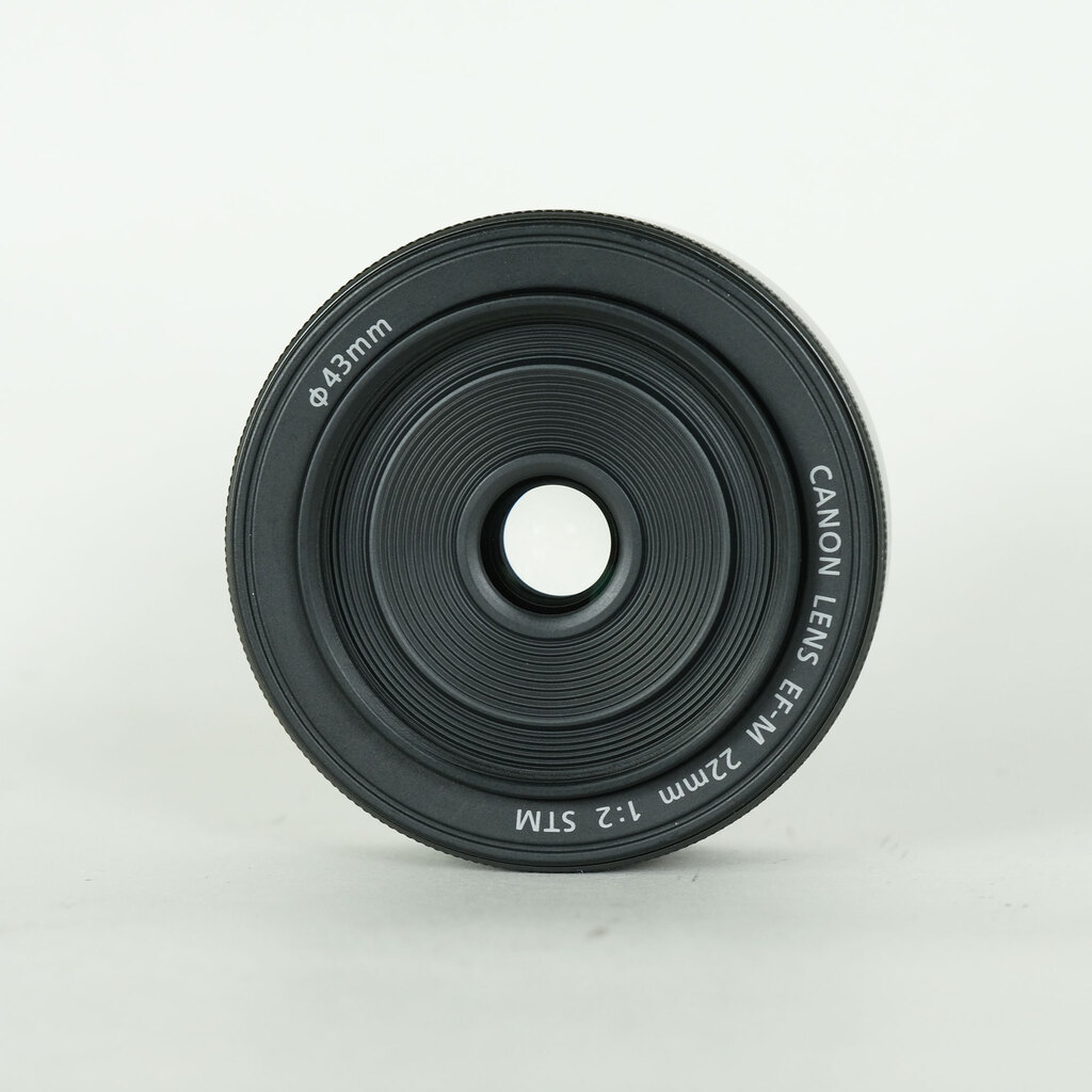 Canon EF-M22mm F2 STM Canon EF-M22mm F2 STM