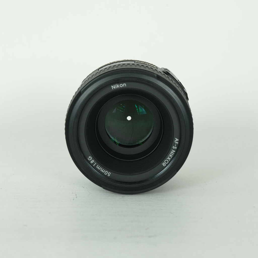 Nikon AF-S NIKKOR 50mm f/1.8Gの出品 | ONE SCENE（ワンシーン）