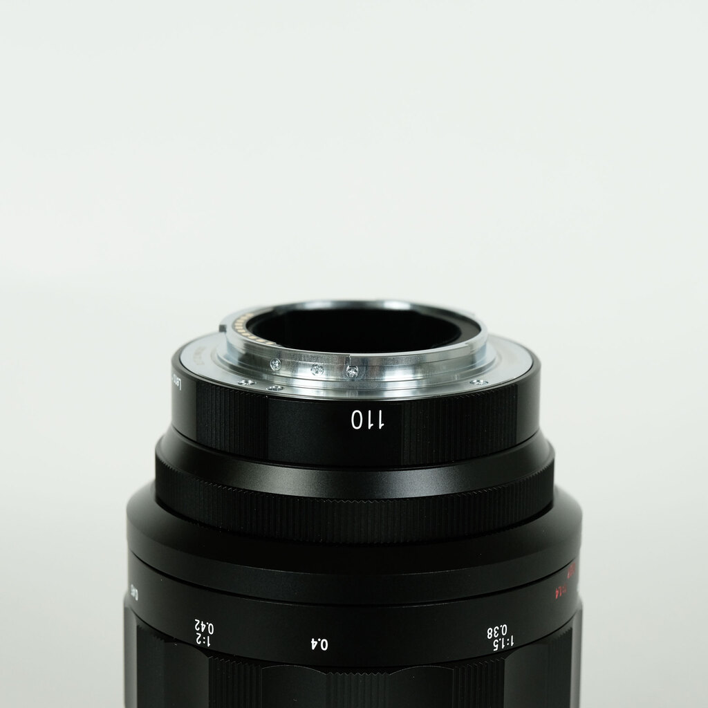 Voigtlander MACRO APO-LANTHAR 110mm F2.5 E-mount(ソニーE用) Voigtlander MACRO APO-LANTHAR 110mm F2.5 E-mount(ソニーE用)