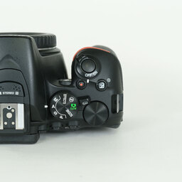 Nikon D5600