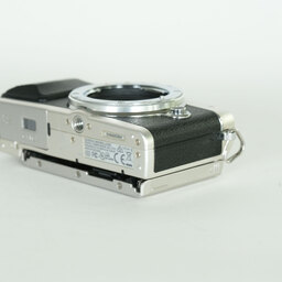 OLYMPUS PEN Lite E-PL7 ボディ シルバー