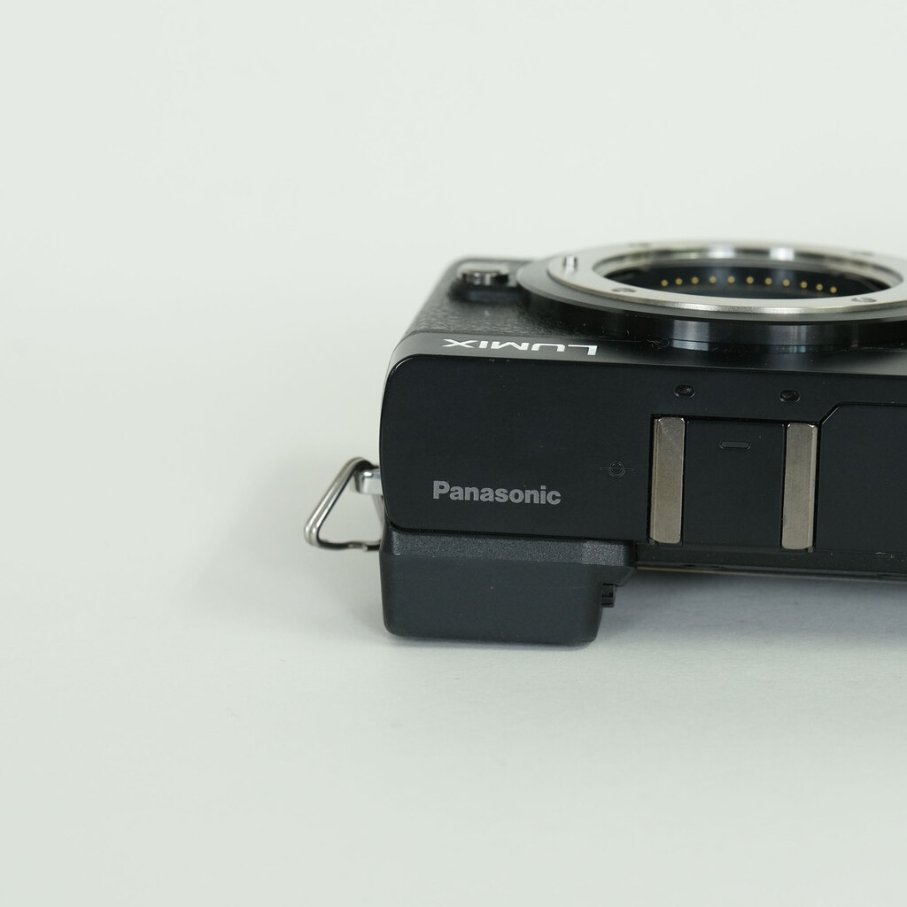 Panasonic LUMIX DMC-GX7MK2 ボディ ブラック