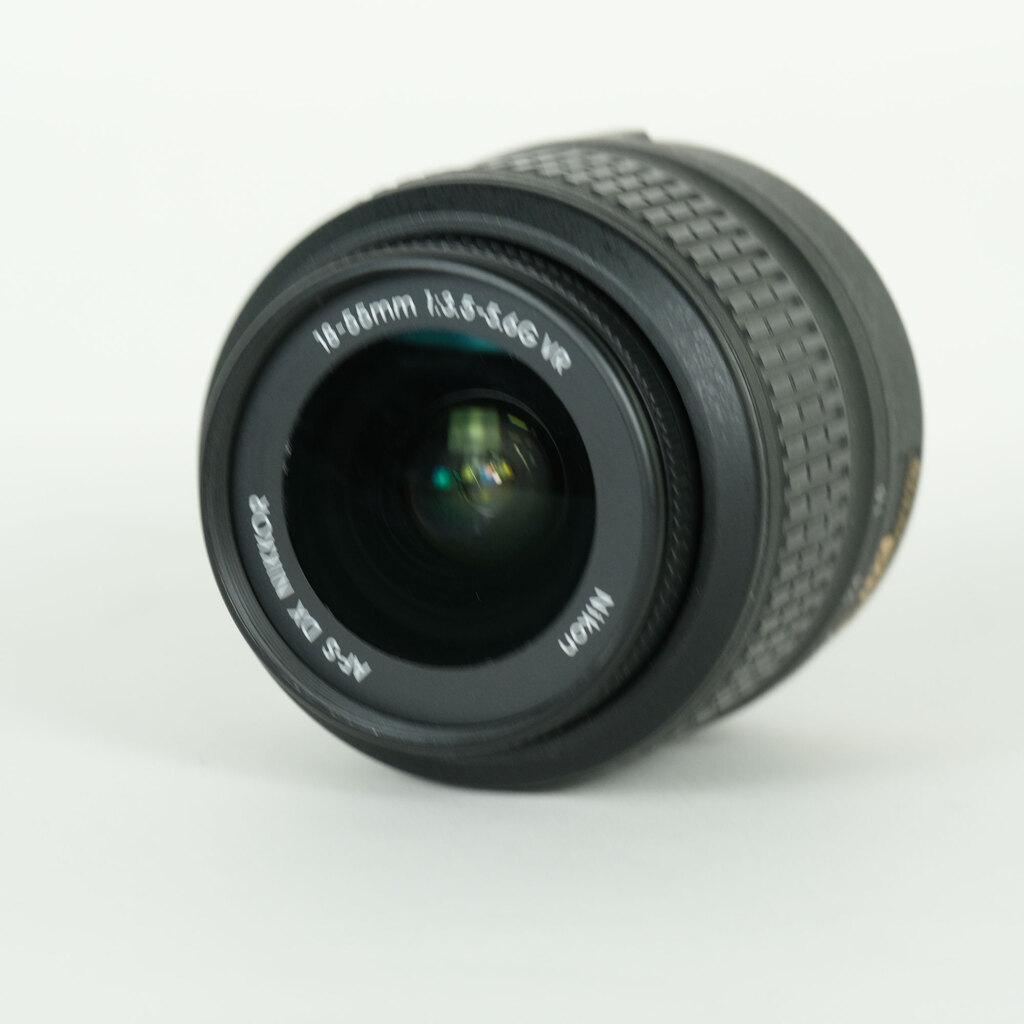 Nikon AF-S DX NIKKOR 18-55mm F3.5-5.6 G VRの出品 | ONE SCENE（ワン