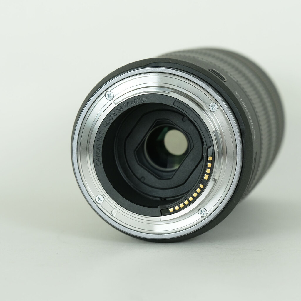 Canon RF100-400mm F5.6-8 IS USM Canon RF100-400mm F5.6-8 IS USM