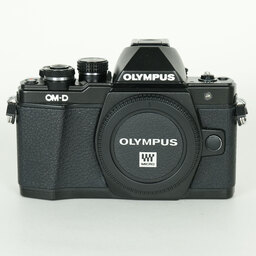 OLYMPUS OM-D E-M10 Mark II