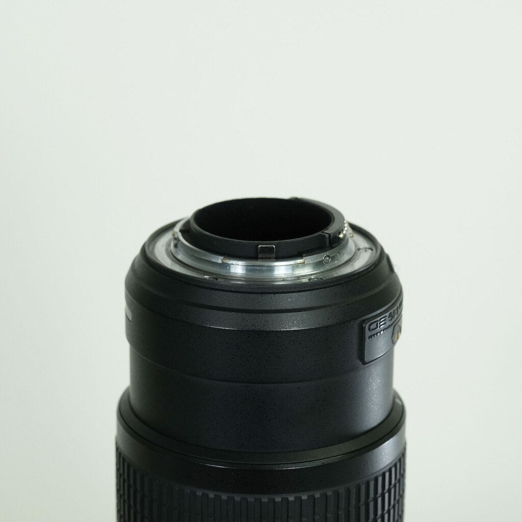 Nikon AF-S NIKKOR 70-200mm f/4G ED VR Nikon AF-S NIKKOR 70-200mm f/4G ED VR