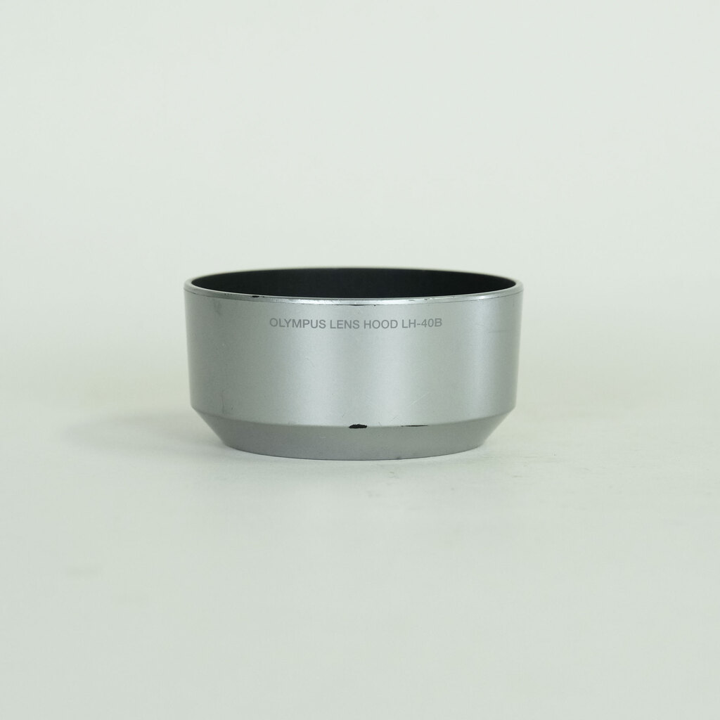 OLYMPUS M.ZUIKO DIGITAL 14-42mm F3.5-5.6IIR シルバー