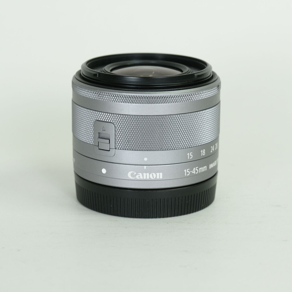 Canon EF-M15-45mm F3.5-6.3 IS STM