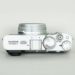 FUJIFILM X100VI