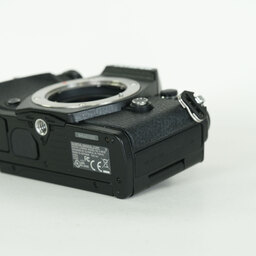 OLYMPUS OM-D E-M5 Mark II