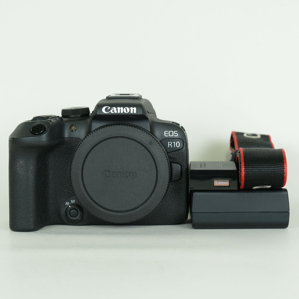 Canon EOS R10