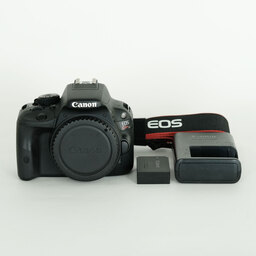 Canon EOS Kiss X7