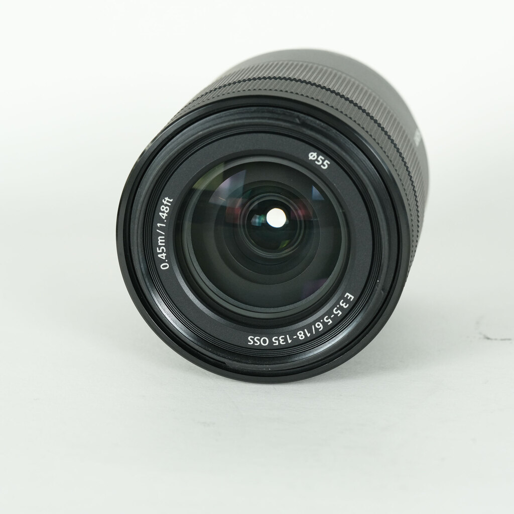 SONY E 18-135mm F3.5-5.6 OSS SEL18135 SONY E 18-135mm F3.5-5.6 OSS SEL18135