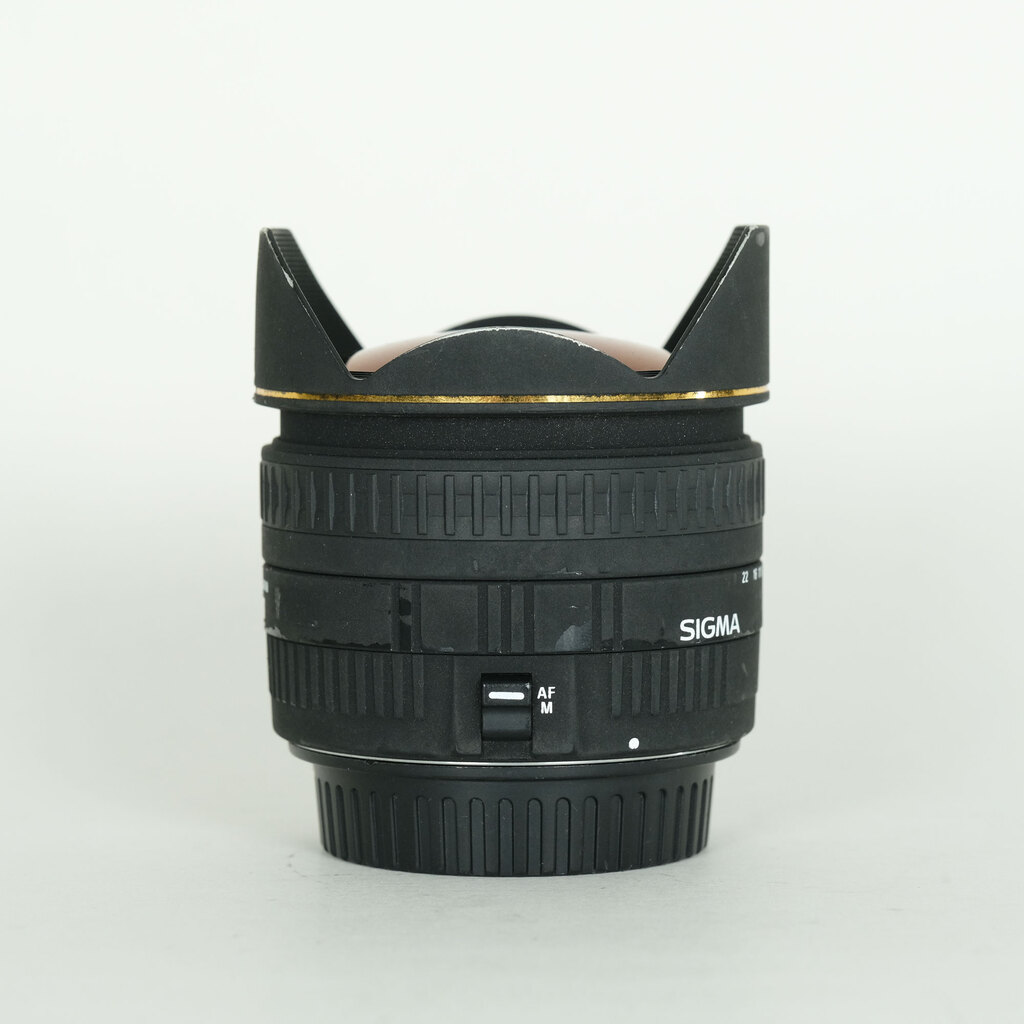 SIGMA 15mm F2.8EX DG DIAGONAL FISHEYE (キヤノンEF用) SIGMA 15mm F2.8EX DG DIAGONAL FISHEYE (キヤノンEF用)