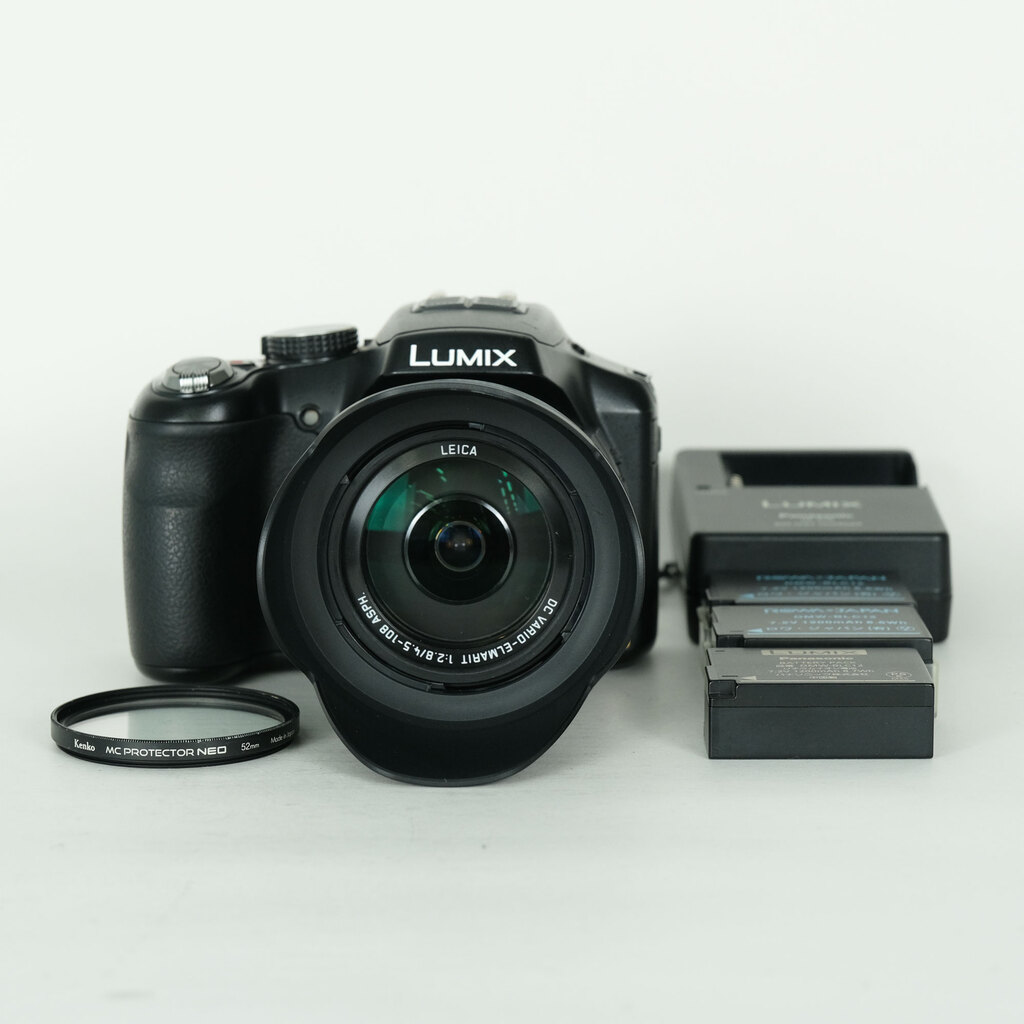 Panasonic LUMIX DMC-FZ200-Kの出品 | ONE SCENE（ワンシーン）